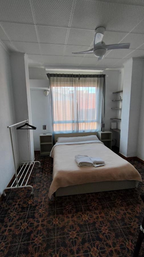 Pension Benavente Ap-7 3Min Coche Playa 5 Min Self Check-In 24H 몬코파르 외부 사진