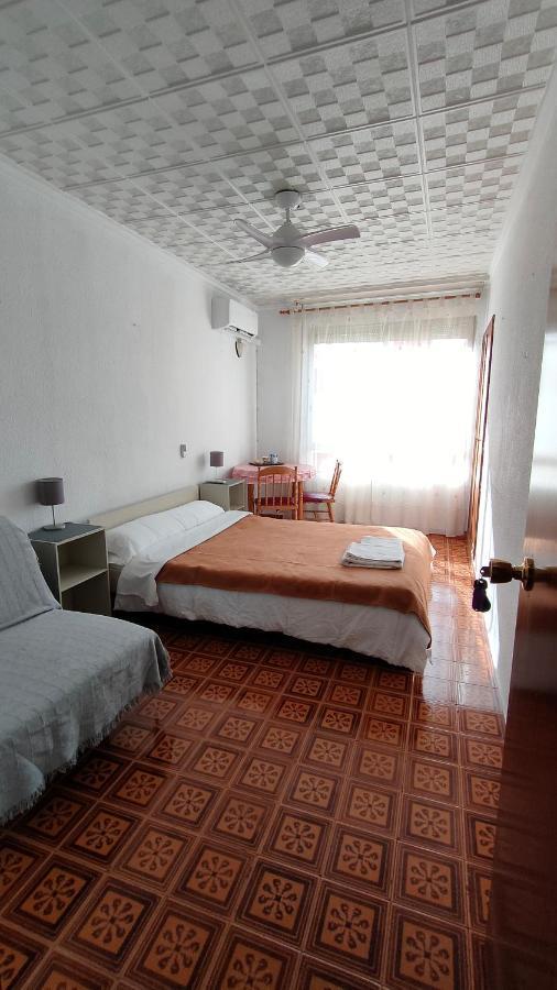 Pension Benavente Ap-7 3Min Coche Playa 5 Min Self Check-In 24H 몬코파르 외부 사진