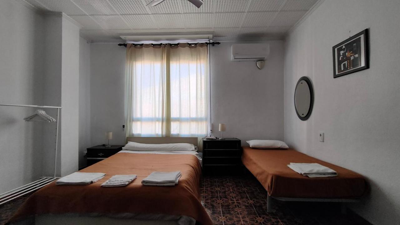 Pension Benavente Ap-7 3Min Coche Playa 5 Min Self Check-In 24H 몬코파르 외부 사진