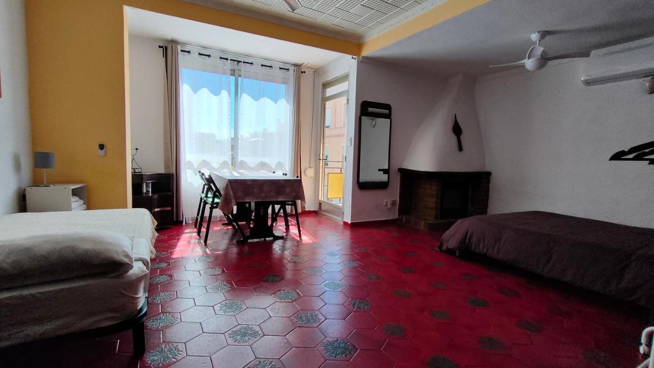 Pension Benavente Ap-7 3Min Coche Playa 5 Min Self Check-In 24H 몬코파르 외부 사진