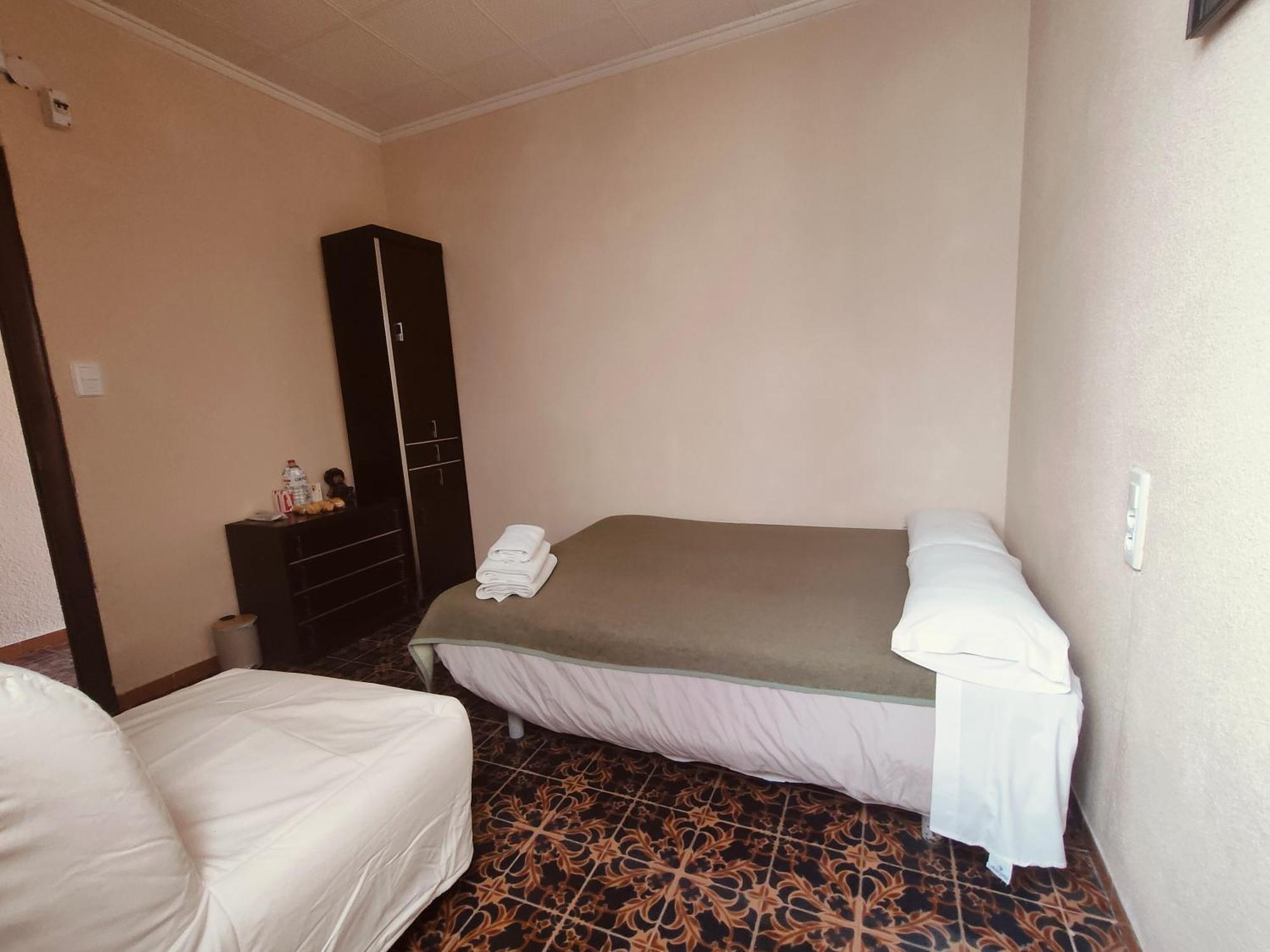 Pension Benavente Ap-7 3Min Coche Playa 5 Min Self Check-In 24H 몬코파르 외부 사진