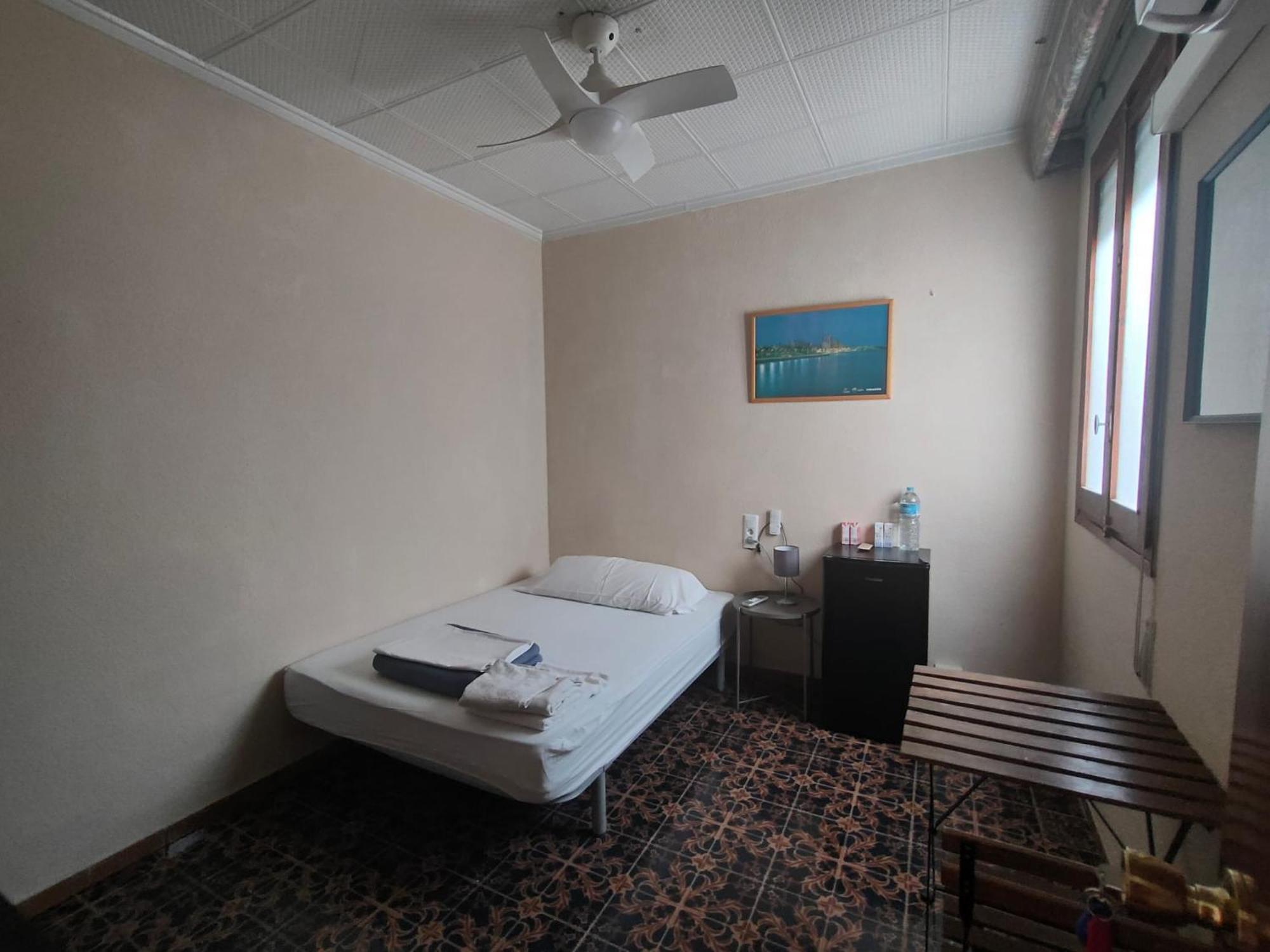 Pension Benavente Ap-7 3Min Coche Playa 5 Min Self Check-In 24H 몬코파르 외부 사진